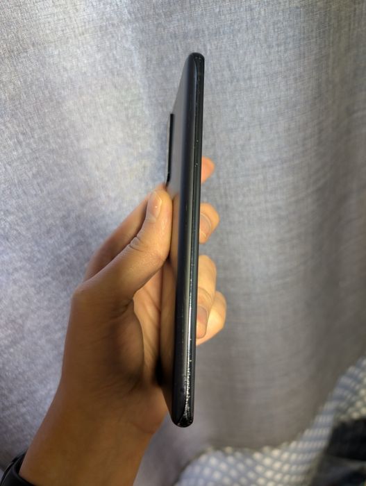 Samsung Galaxy S20 FE 8/256 на запчасти