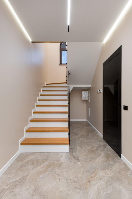 Продаж будинку в Бірках