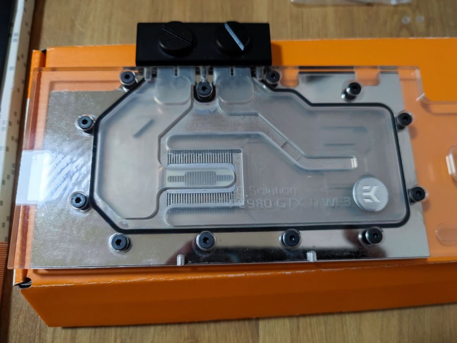 Waterblock EK GTX FC 980ti WF3 + Backplate