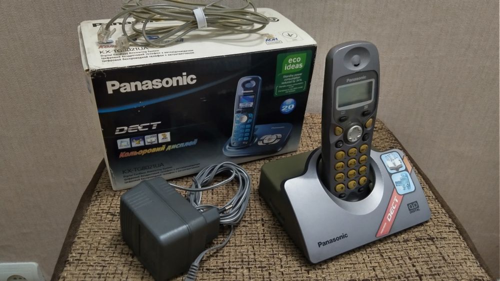 Цифровой радиотелефон Panasonic KX-TCD420RUM