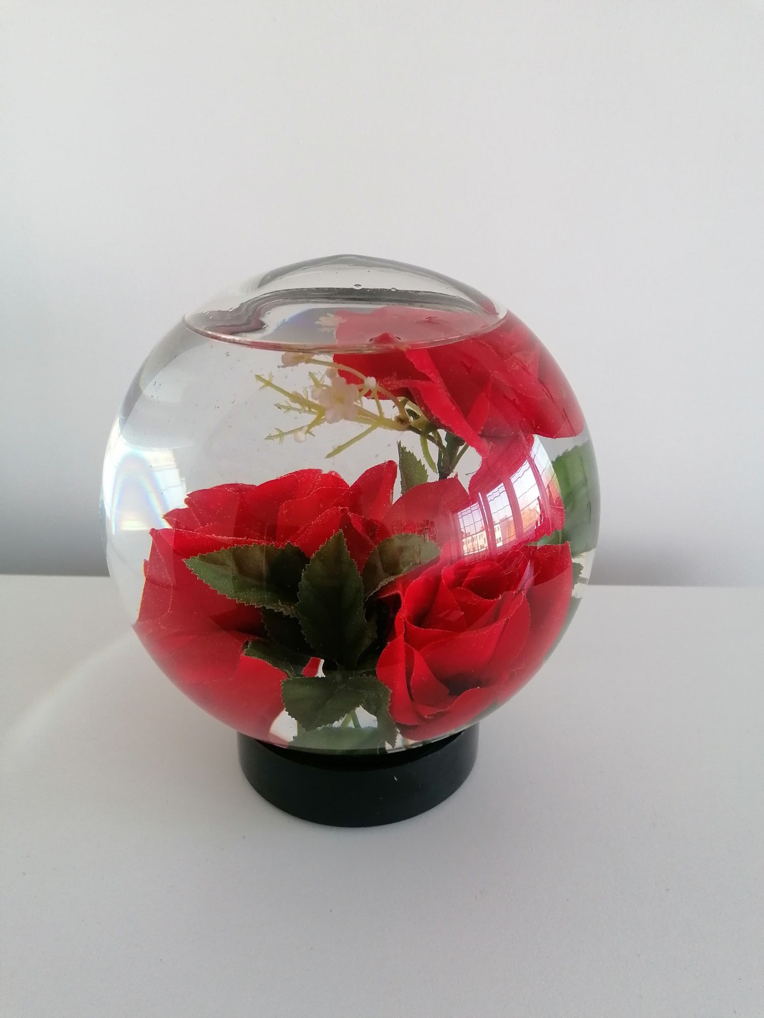 Róża w szklanej kuli PRL glass