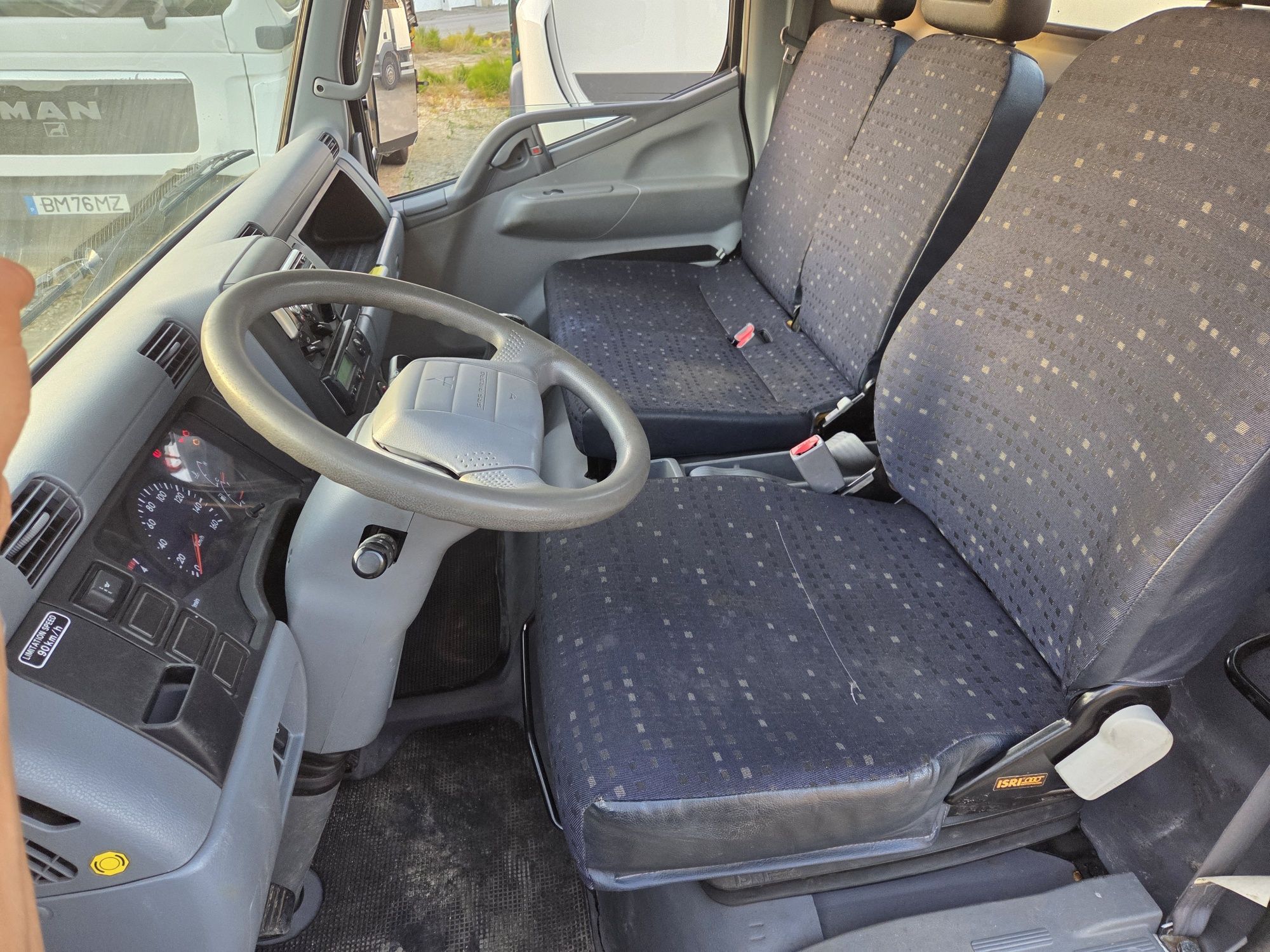 Mitsubishi Canter Grua PM6