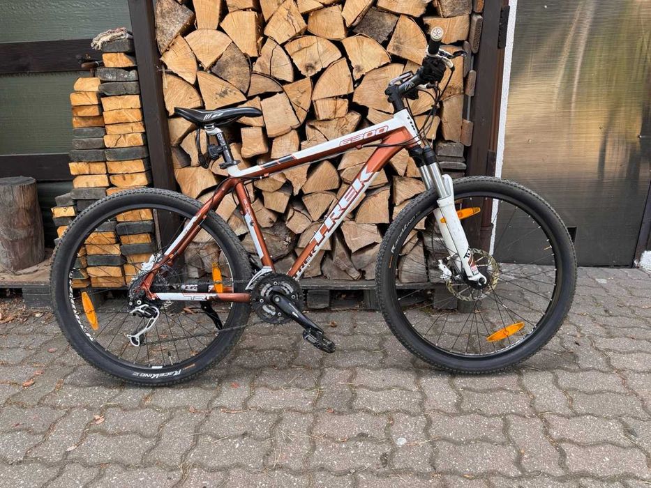 Trek 6300 shimano deore XT avid juicy three rock shox continental