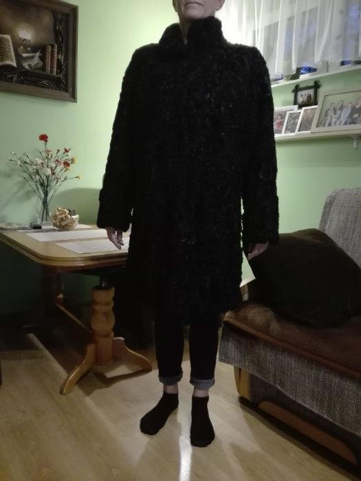 Futro z karakuł rozm 48