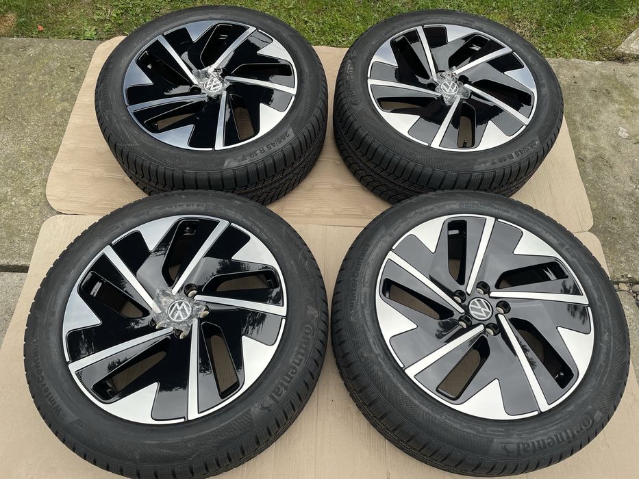 Диски VW ID7 R19 з зимовими шинами