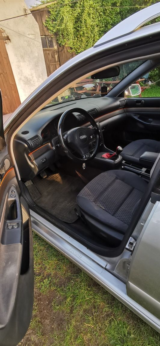 AUDI A4B5 1.9TDI 115KM 2001r