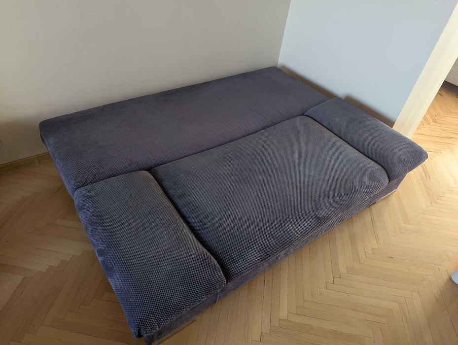 Sofa oddam za darmo