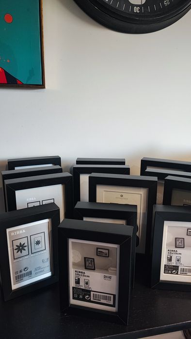 Conjunto lindíssimo composto por 13 molduras de fotografias