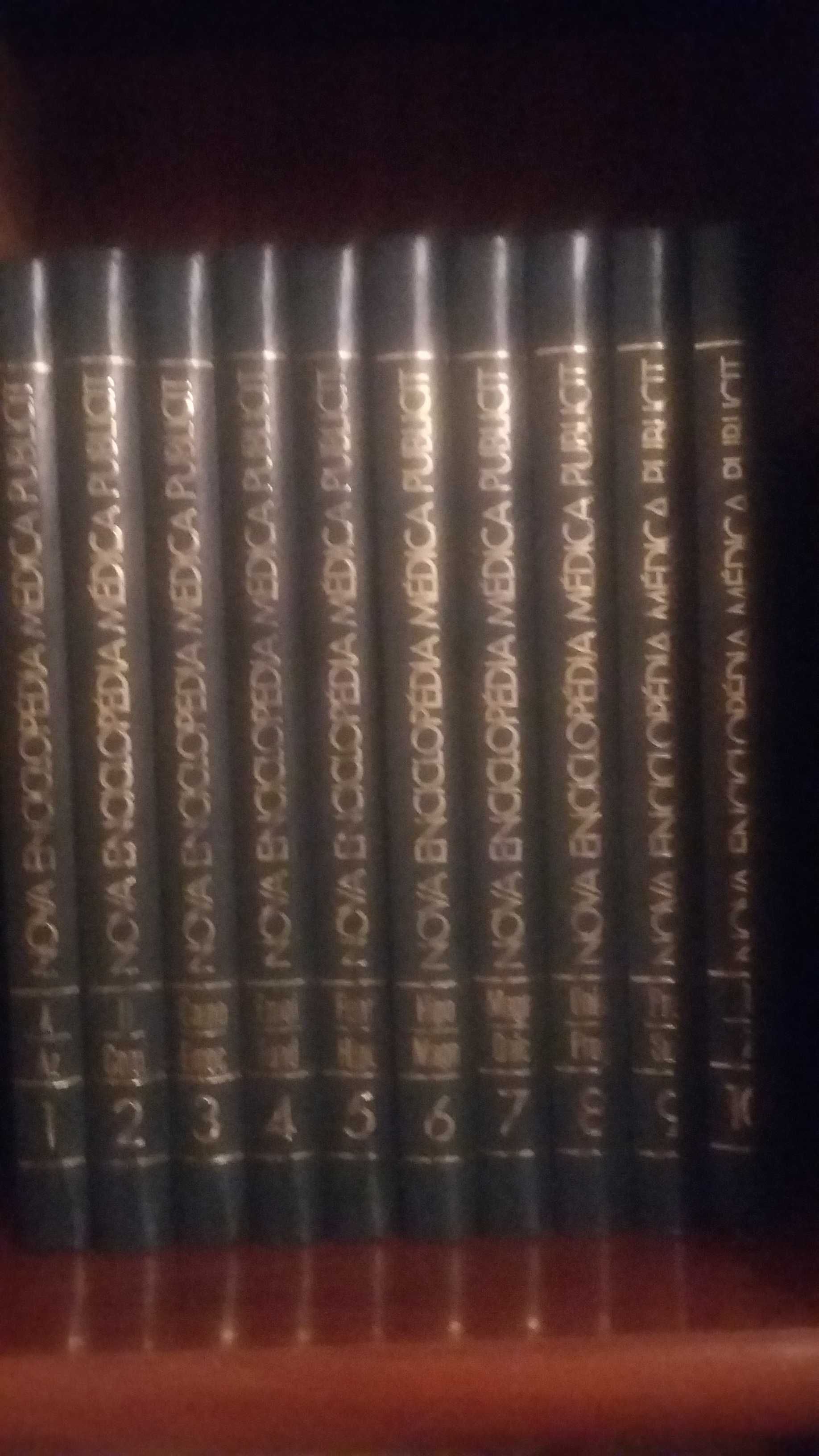 Excelente enciclopédia médica da Publicit (10 volumes )