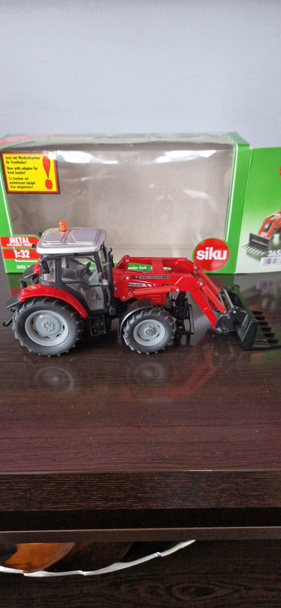 Siku 3653 Massey Ferguson 894