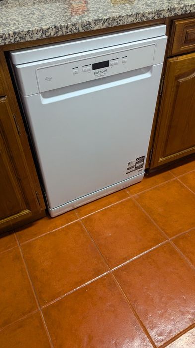 Máquina de Lavar Loiça HOTPOINT HFC 3C26