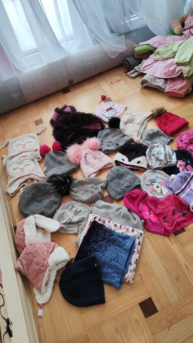 Zestaw za darmo kurtki czapki buty 25 26 27