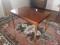 Stół rozkładany PRL plus dywan