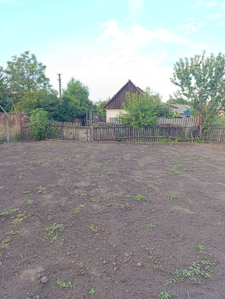Продаж ділянки в Гнівані