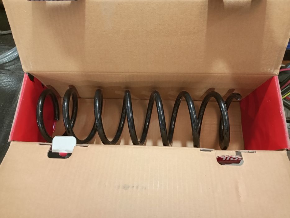 Ford Focuc 2 задня пружина нова.