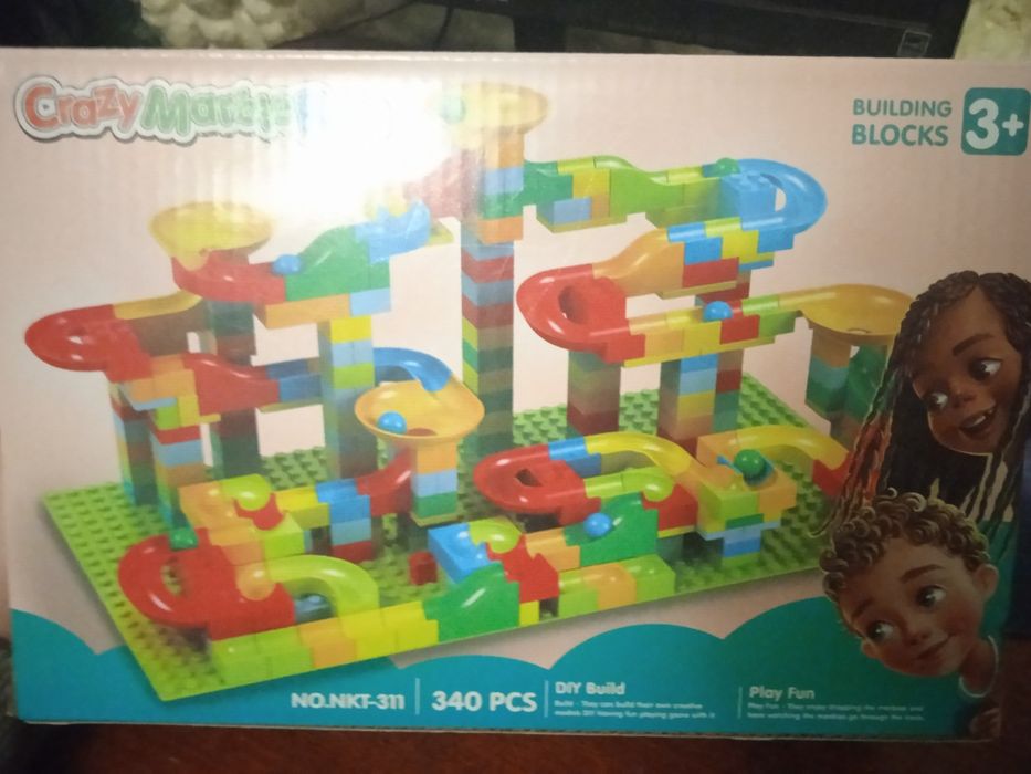 Продам конструктор с гарантией в хорошем состоянии