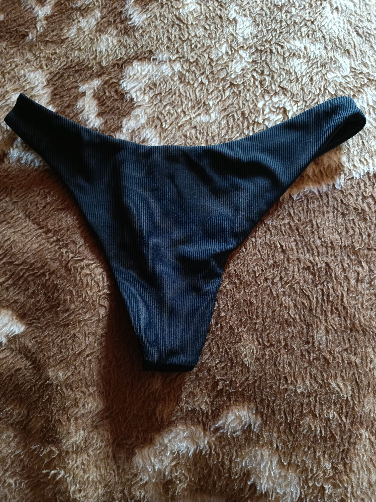 Bikini preto com alças