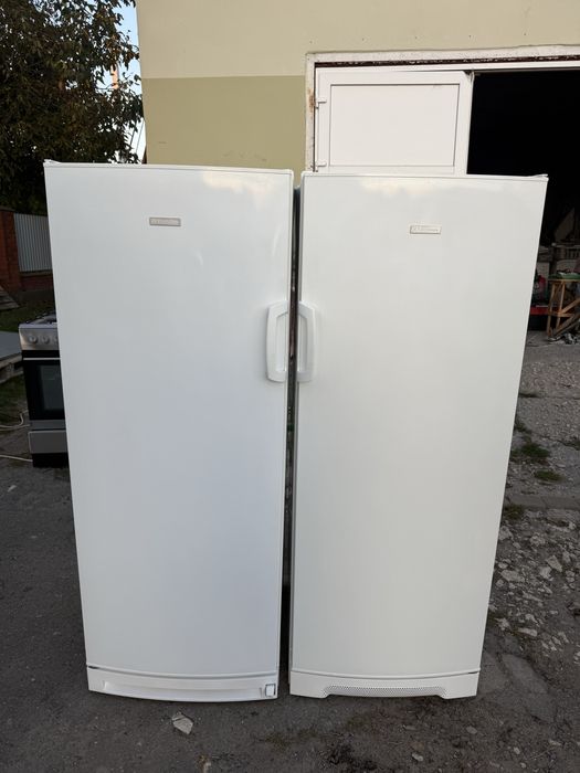 Морозильна камера Elektrolx EUC26255W