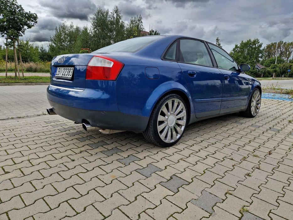Audi A4 B6 2.4 V6 benzyna 2002r/automat,niski przebieg,subwoofer/