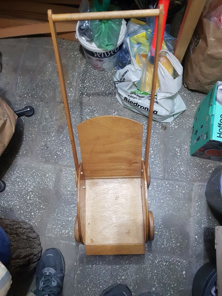 Wózek drewniany pchacz