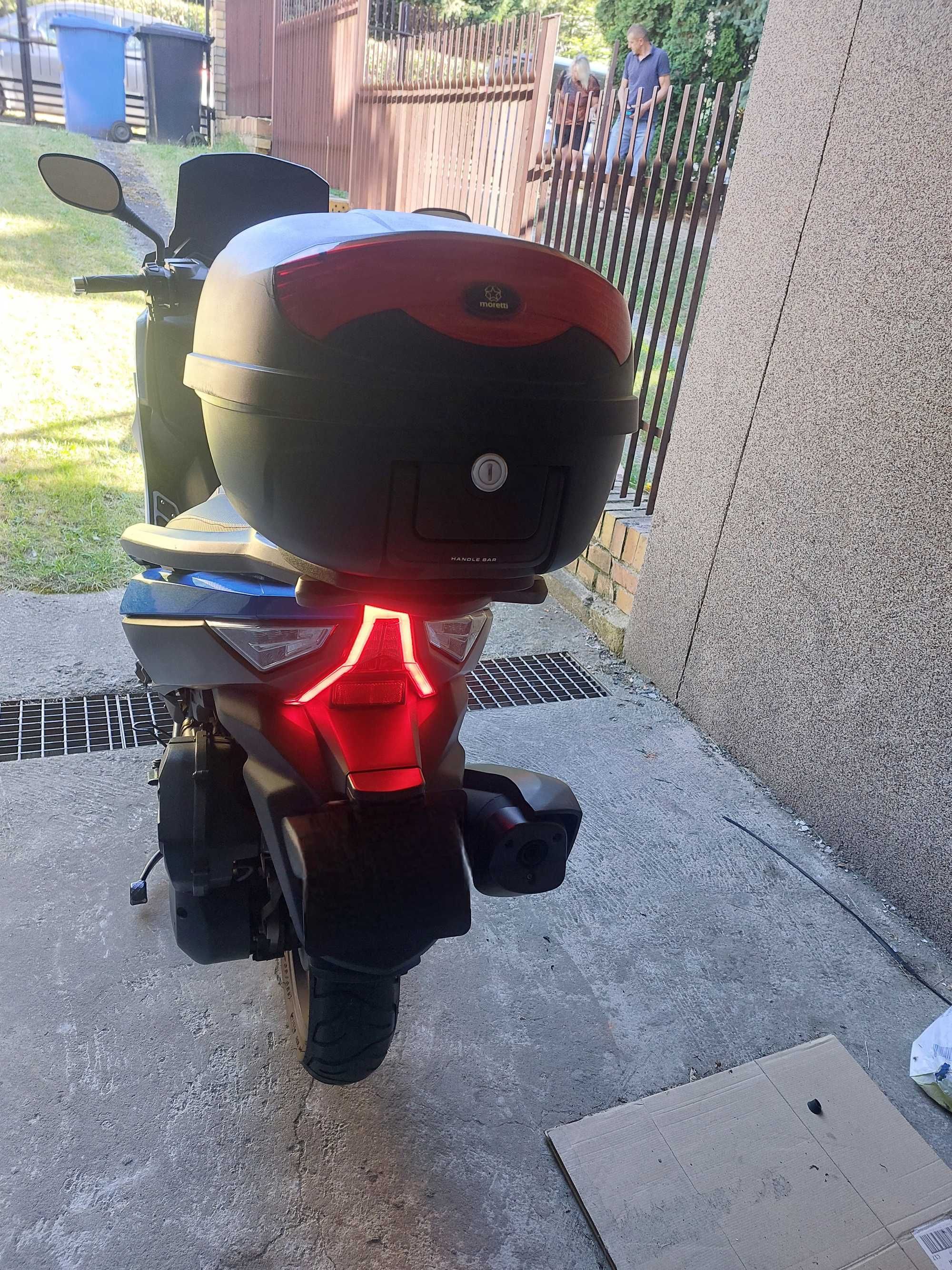 Barton B-max 125