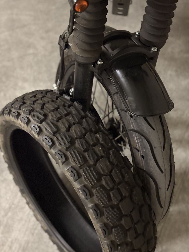Bluroc Legend 125 *COMO NOVA*