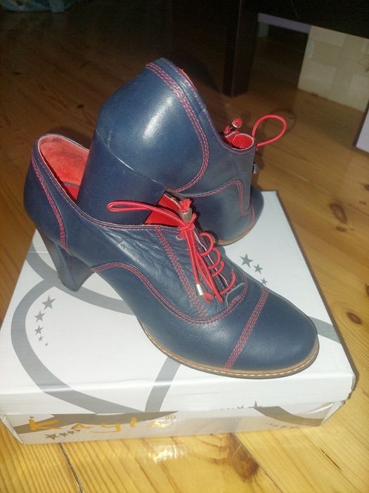 Жіночі туфлі черевички шкіряні сині.