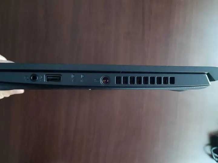 Laptop gamingowy Acer Aspire 7A715-75G-50V4 15,6" (cena do negocjacji)