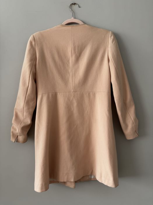 Wiosenny płaszczyk Stradivarius