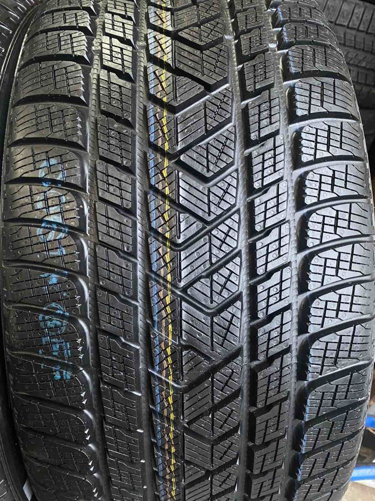 285/40/21 R21 Pirelli Scorpion Winter 4шт новые зима