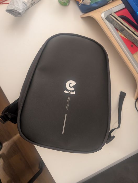 Plecak na laptopa 15,6" XD Design Bobby Hero Regular antykradzieżowy c