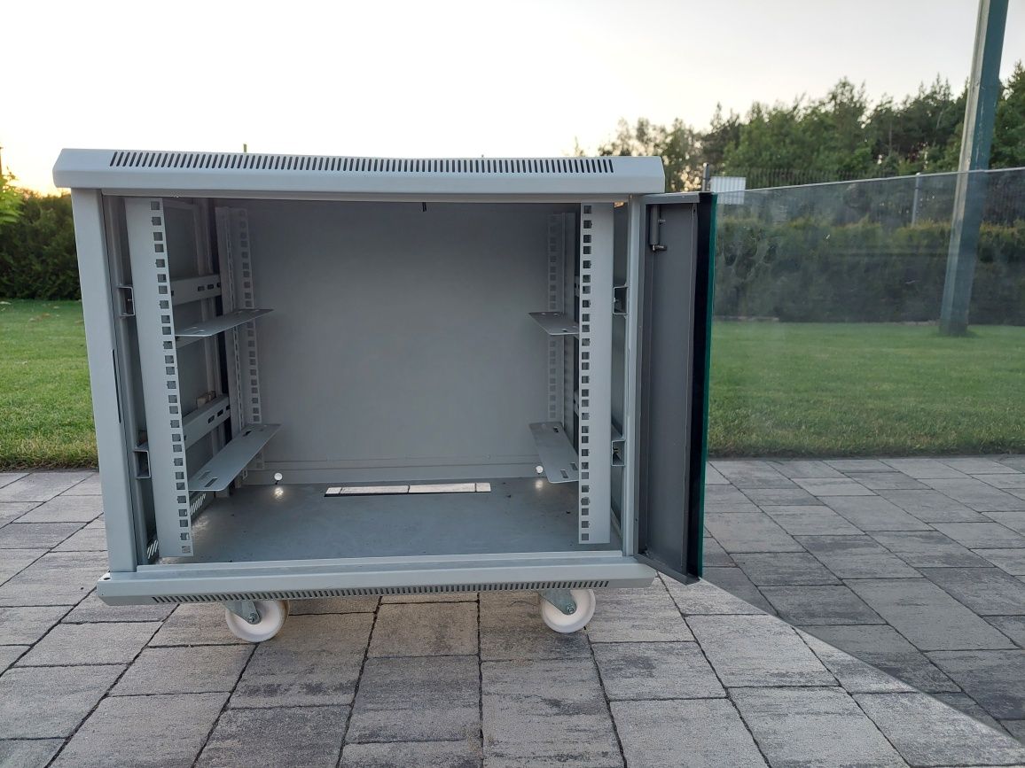 Szafka na elektronikę