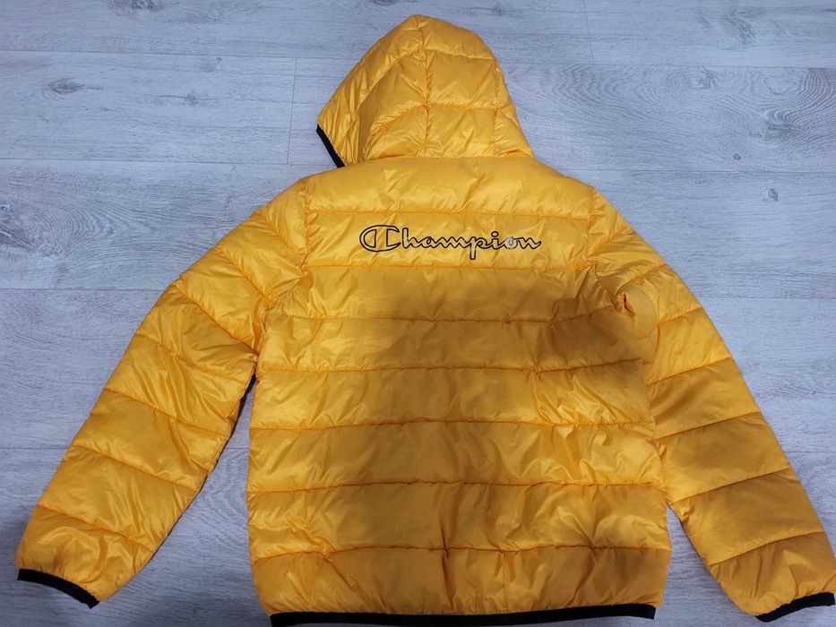 Kurtka wiatrówka Champion 9/10 lat  138/142cm
