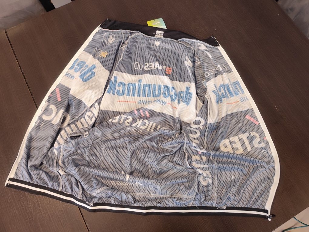 Nowa koszulka kolarska Soudal Quick-Step fajna na rower rowerowa