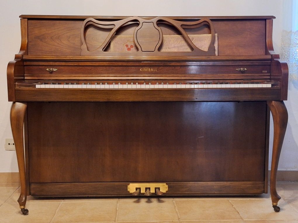 Piano Kimball modelo R334