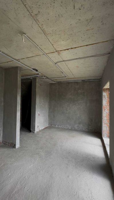 Однокімнатна квартира. 1 поверх + власний дворик в ЖК "Веселка"