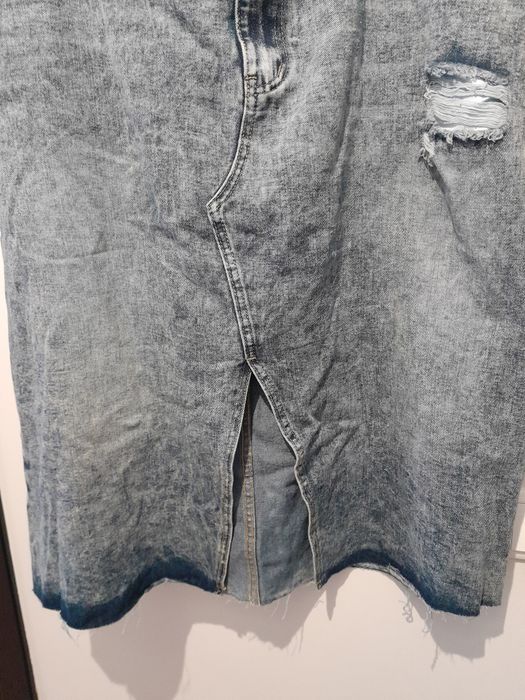 Spódnica z rozcięciem