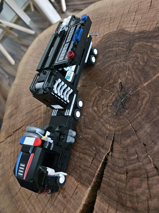 Lego klocki policyjny tir auto