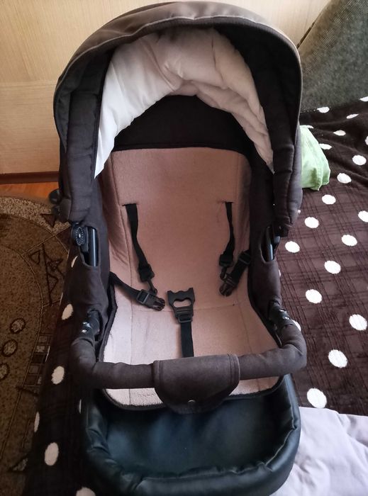 Продам коляску 2в1.