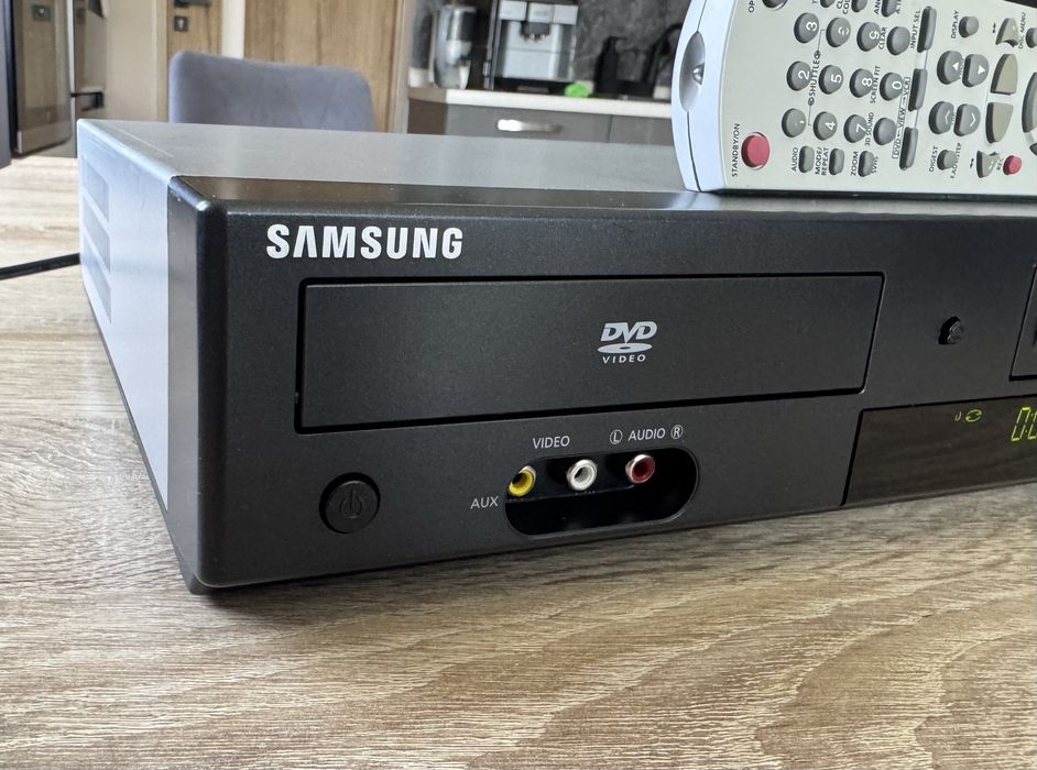 SAMSUNG DVD-V6800 #Magnetowid VHS DVD #Combo #6HD #DivX #Hi-Fi #Pilot