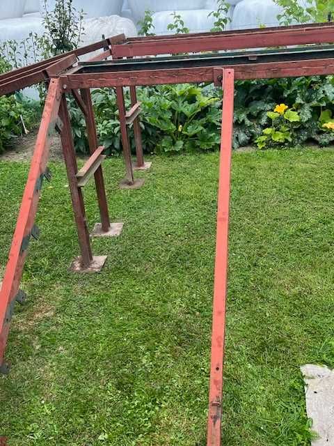 Najazd samochodowy / rampa obsługowa – konstrukcja metalowa