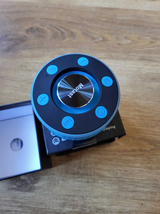 Nowy przenosny glosnik swietlny  Led bluetooth sd bateria 4 godziny