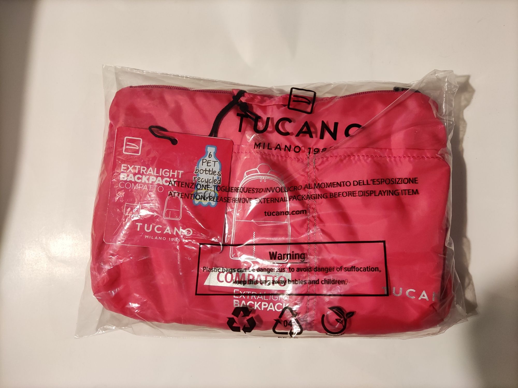 Mochila expansível Tucano Compatto Eco Backpack rosa forte