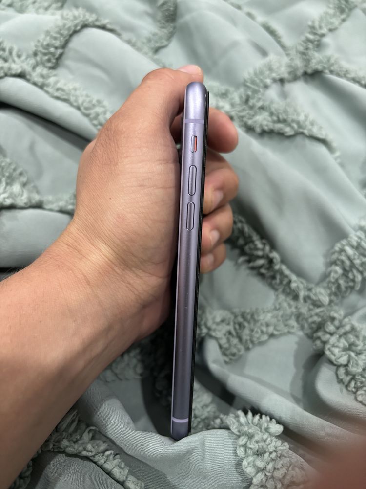 IPHONE 11 Lilás