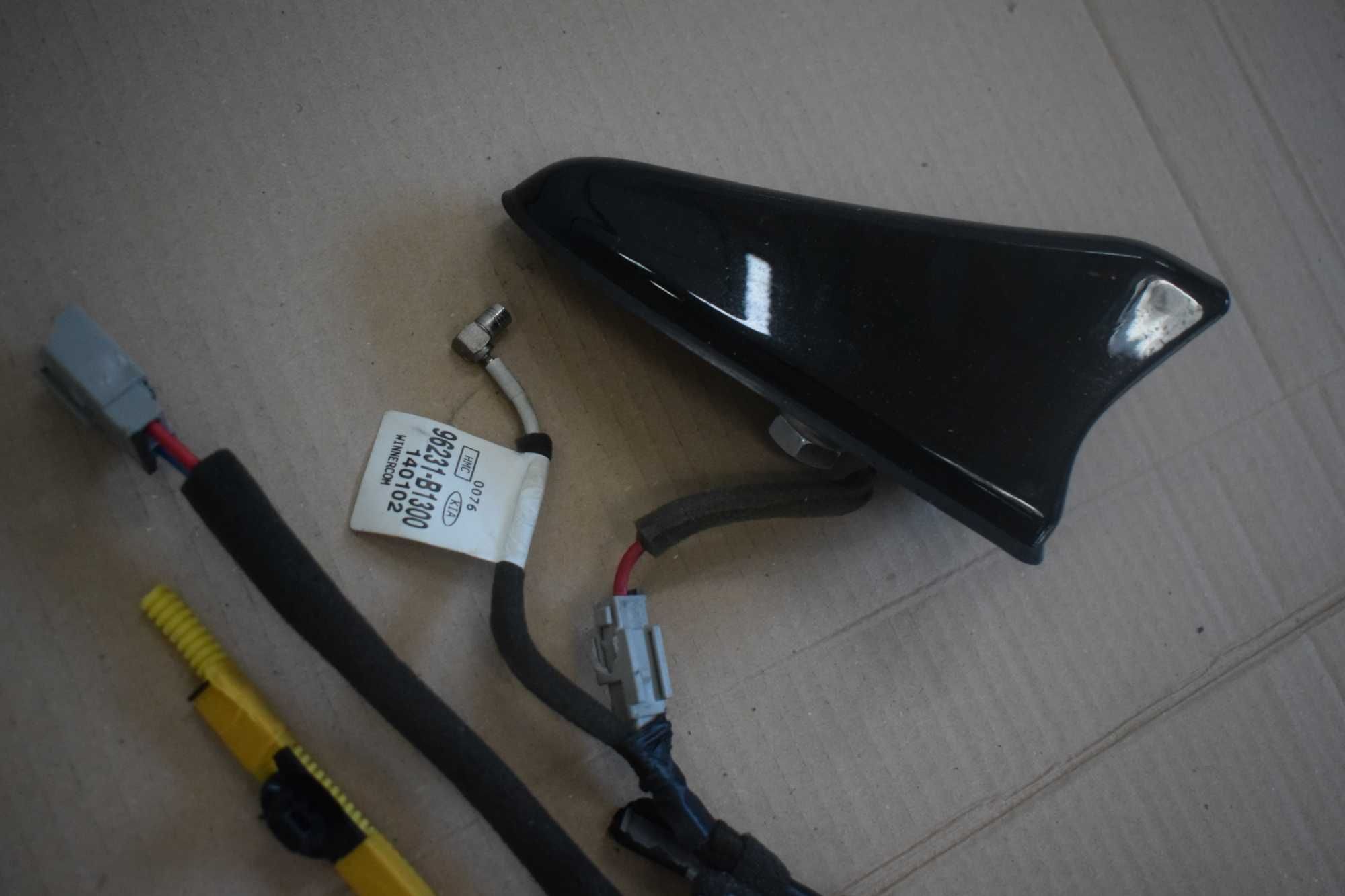 antena dachowa gps HYUNDAI GENESIS 3.8 V8 15R.SEDAN.YB 96210-B1210