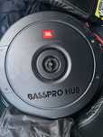 JBL BASS PRO HUB Автомобільний сабвуфер в запасее колесо