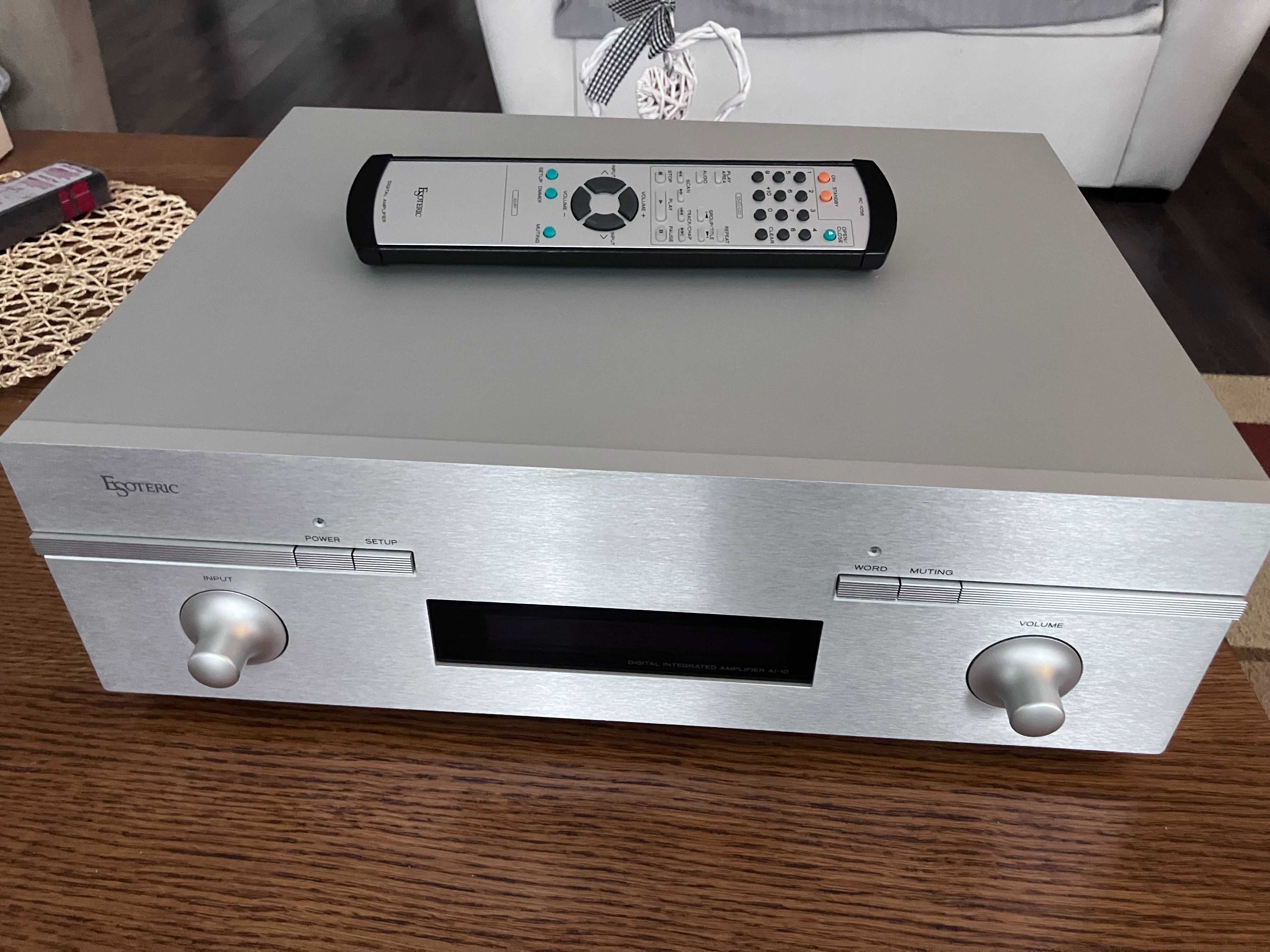 Wzmacniacz  Esoteric AI-10