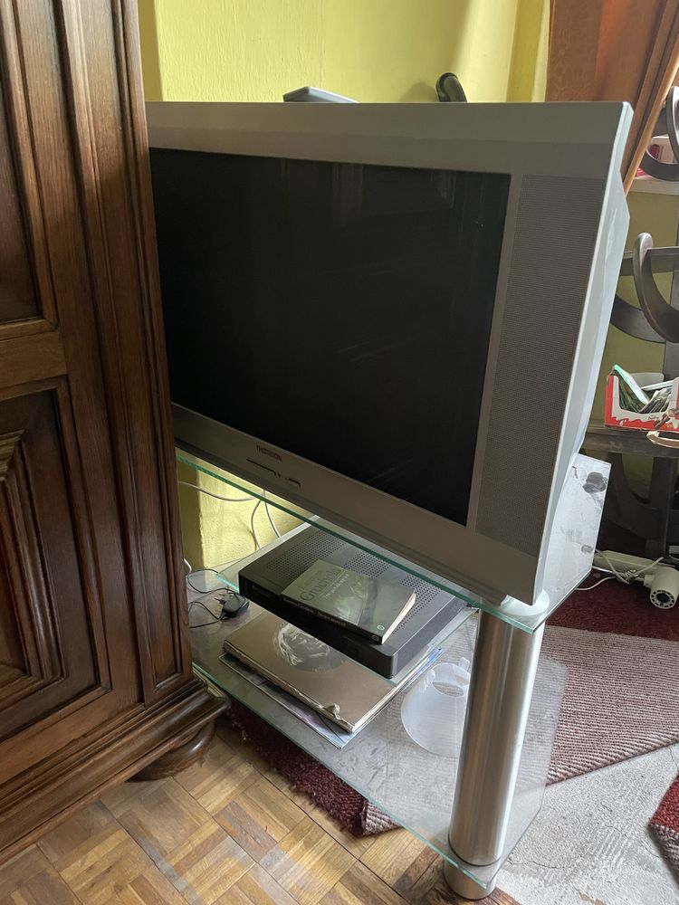Telewizor Thomson z szafką