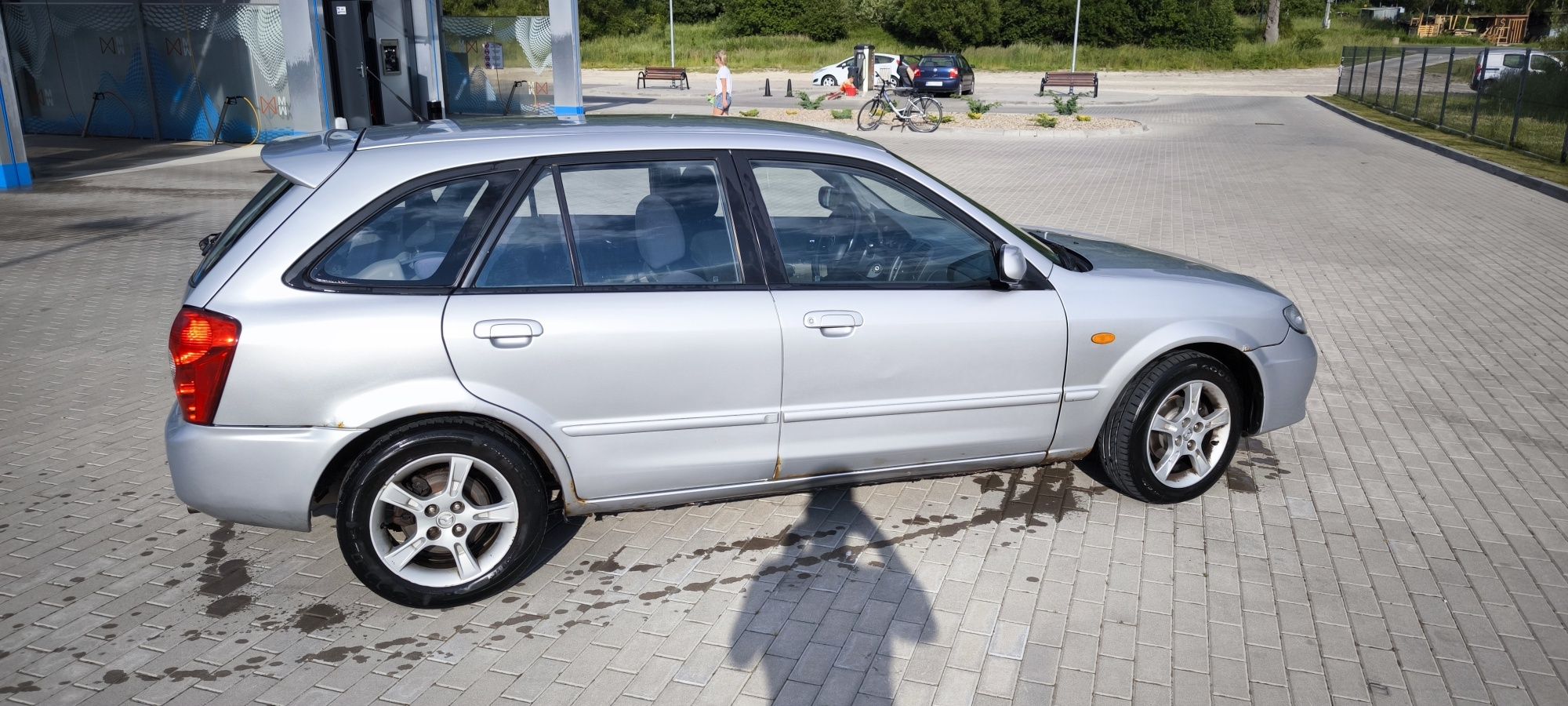 Mazda 323 1.6 automat