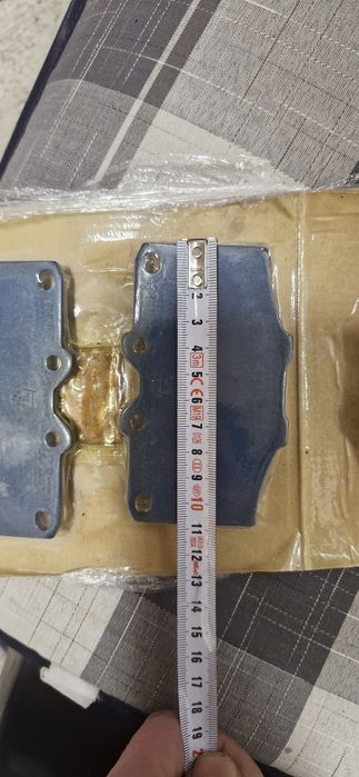 Toyota 60040 OEM klocki hamulcowe przód Land Cruiser Hilux NOWE